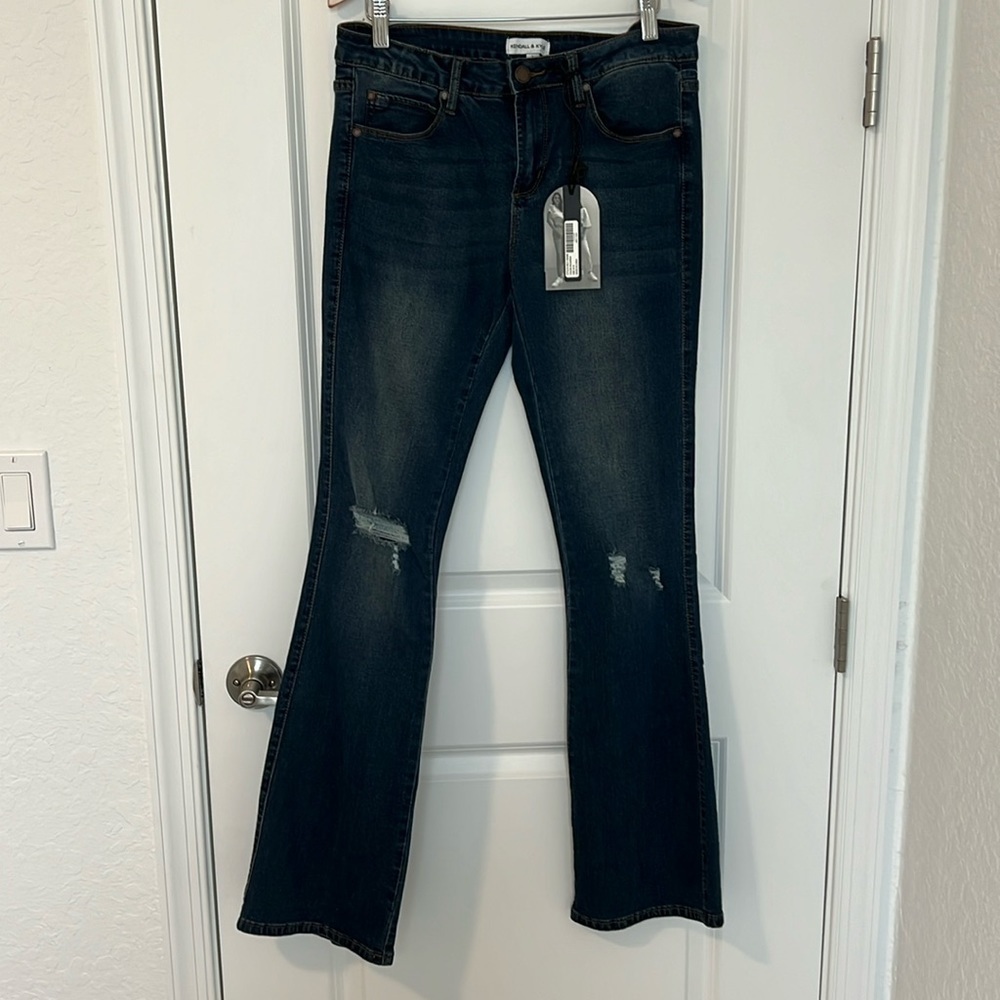 NWT Kendall & Kylie Kurvy Mid-rise Baby Boot Jean Size 9/10 Color Pasadena Curvy